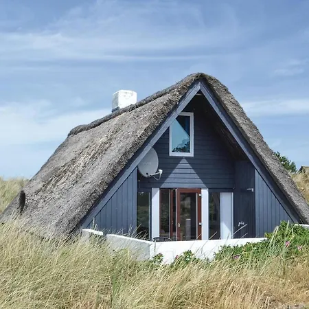 Three-bedroom Holiday In Hvide Sande *