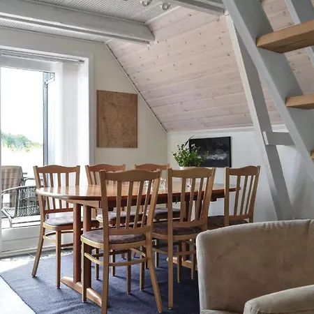 Vakantiehuis Three-bedroom Holiday In Hvide Sande