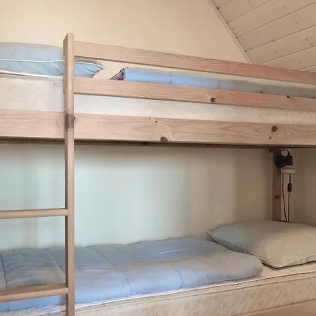 Vakantiehuis Three-bedroom Holiday In Hvide Sande Bjerregård