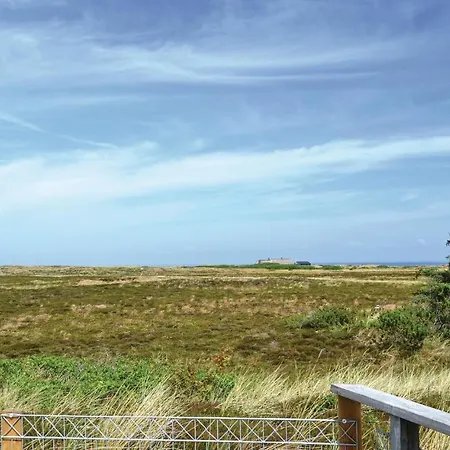 Three-bedroom Holiday In Hvide Sande
